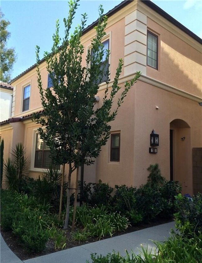 Primary Photo - Detached 3 bedroom + Loft home in Irvine!