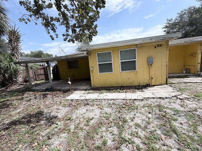 Foto del edificio - 827 W Carole St