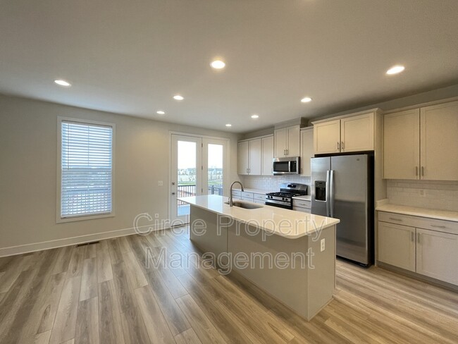 Foto del edificio - 14564 Alsace Ln