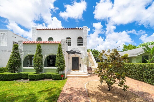 Photo - 59 NE 42nd St House