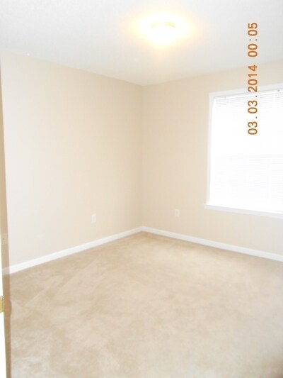 Building Photo - Townhome in great location in Greenville!