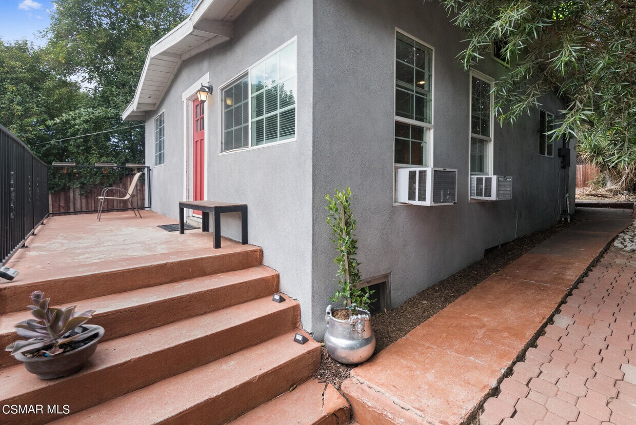 Primary Photo - 3511 Marguerite St
