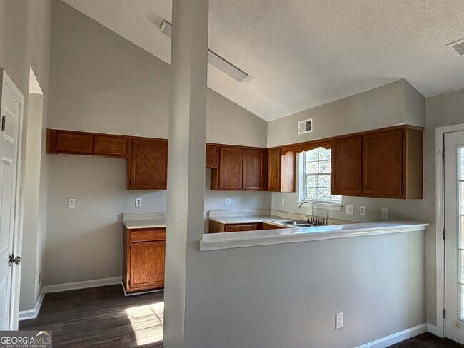 Foto del edificio - 11147 Lenox Dr