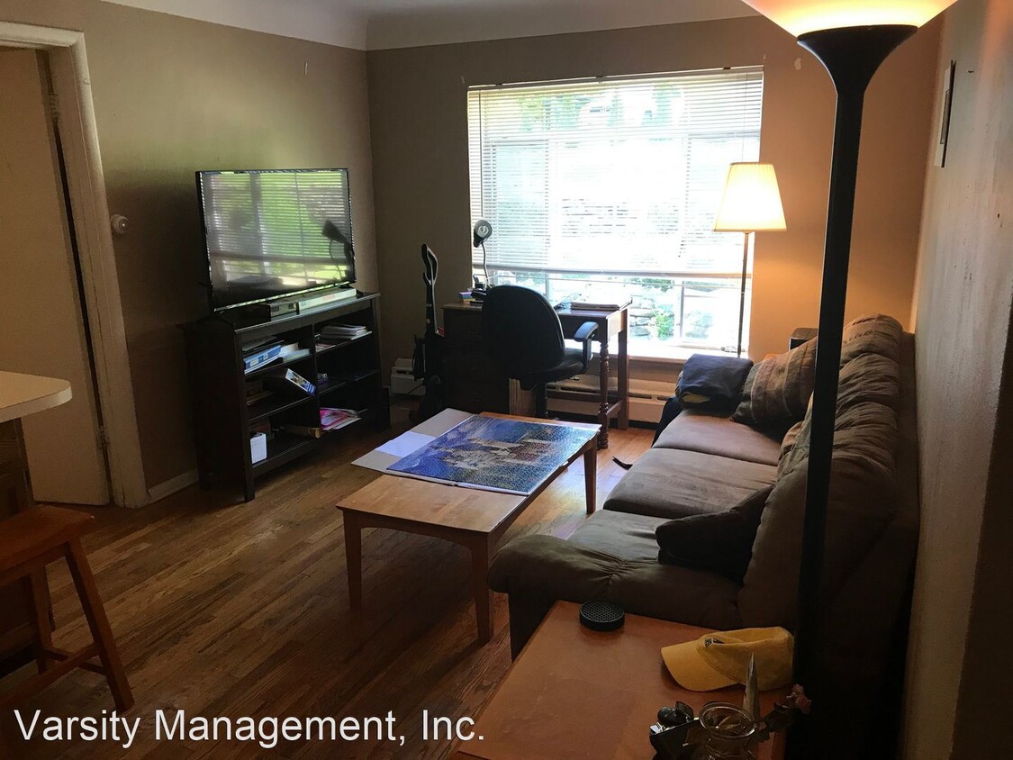 Primary Photo - 1 br, 1 bath Apartment - 801 W. Madison 80...