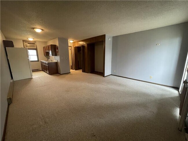 Building Photo - 1009 Thorndale Ave