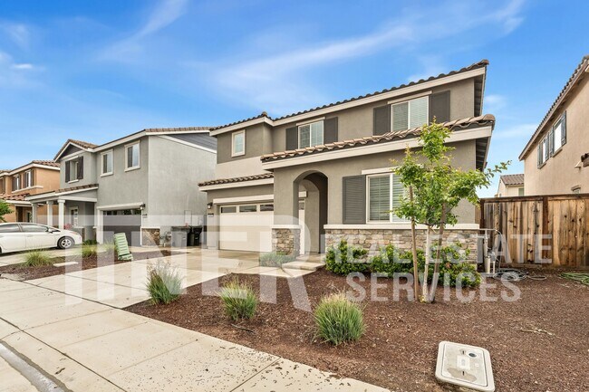 Building Photo - 5032 Cloud Burst Way-