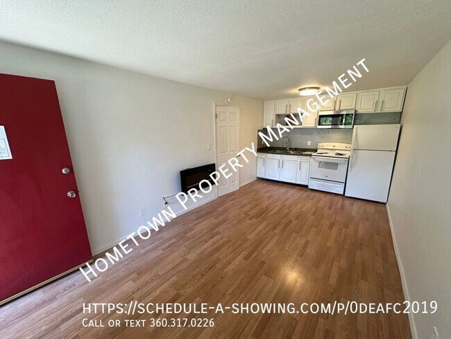Building Photo - Pacific Terrace Cozy 1 Bedroom Duplex Appl...