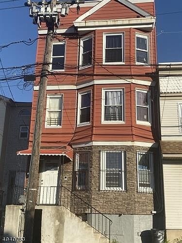 Primary Photo - 542 S 11th St