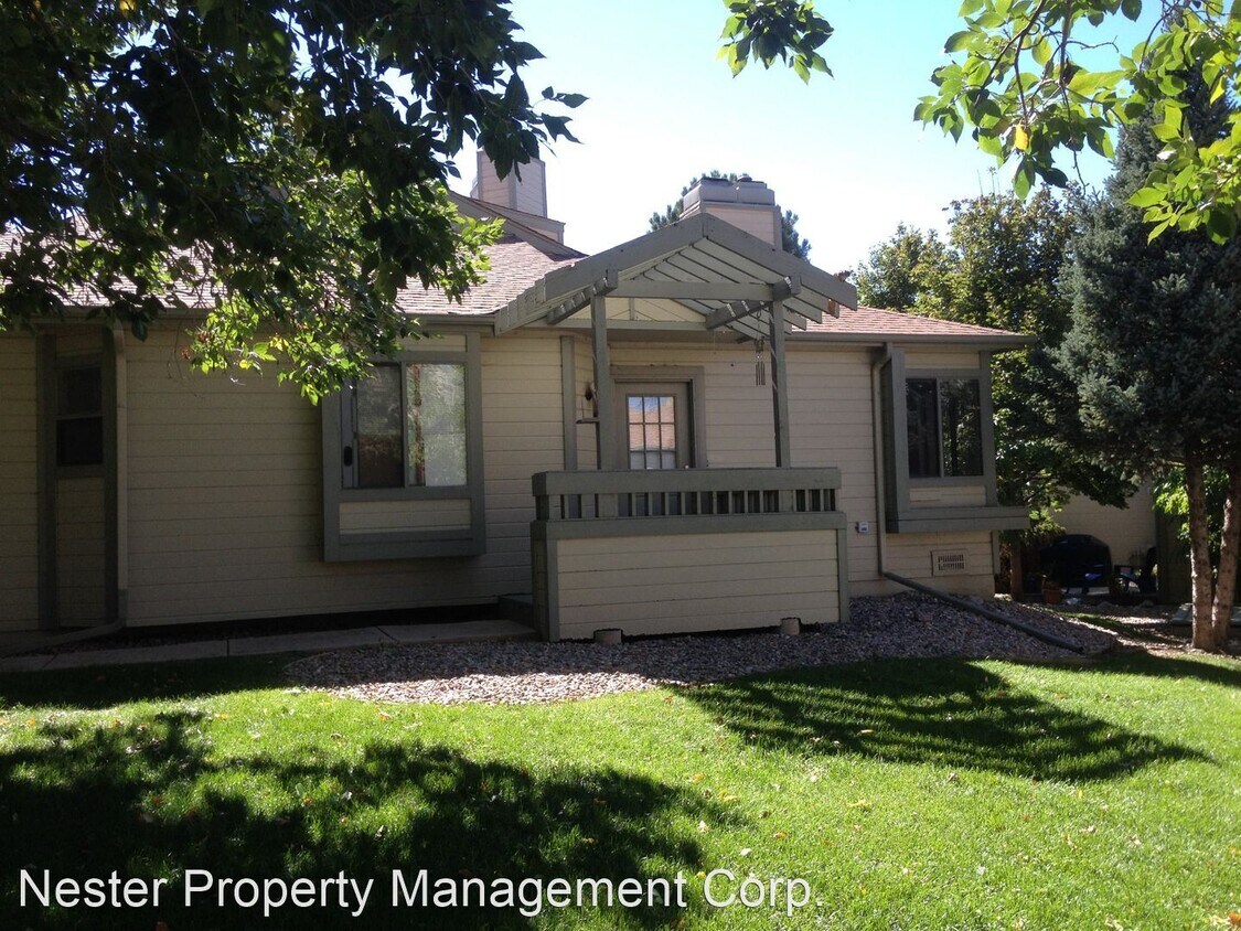 Primary Photo - 2 br, 1 bath House - 932 Azure Cr.