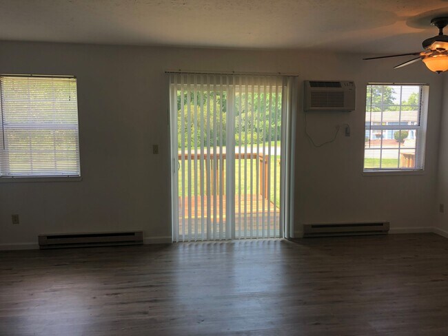 Living Room - 7430 Becky Ct