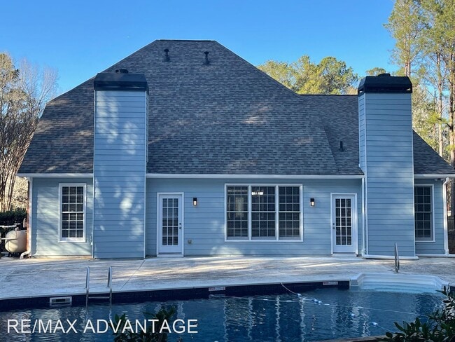 Building Photo - 5 br, 3.5 bath House - 140 Pointer Ridge Trl