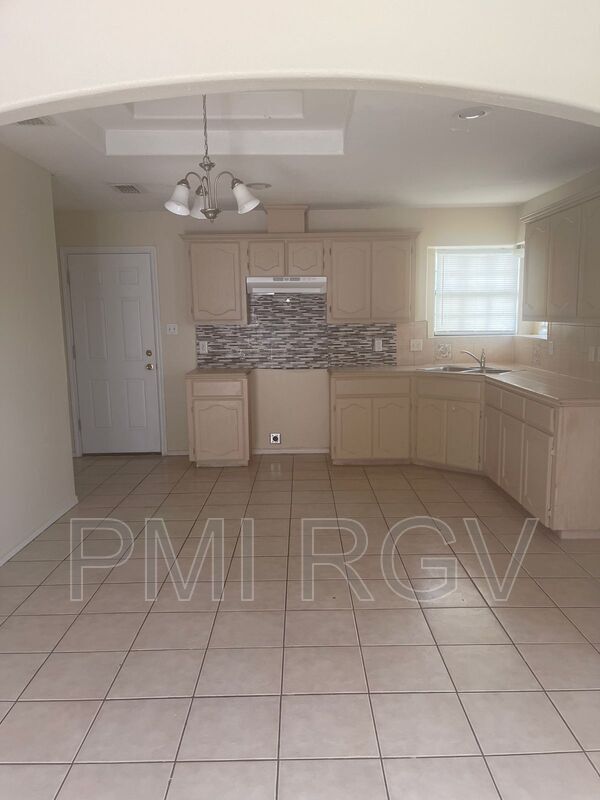 Foto del edificio - 3722 W Faith Hill St