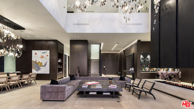 Building Photo - 1305 Collingwood Pl