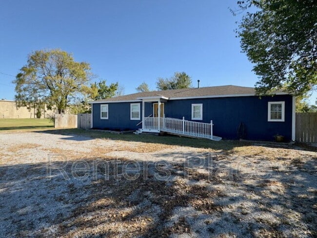 Building Photo - 16929 S Memorial Dr