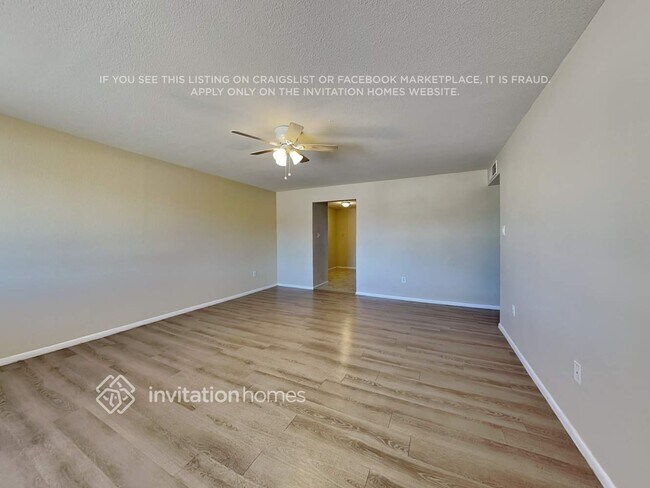 Building Photo - 7331 W Sells Dr