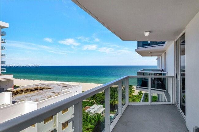 Building Photo - 2401 Collins Ave