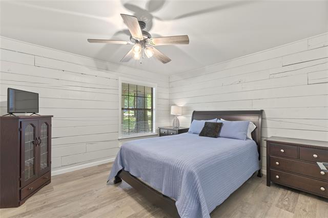 Foto del edificio - 323 Dyer Cir