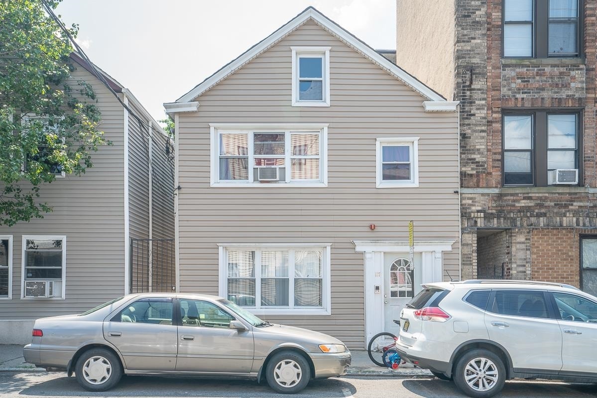 117 70th St Unit 2, Guttenberg, NJ 07093 Condo for Rent in