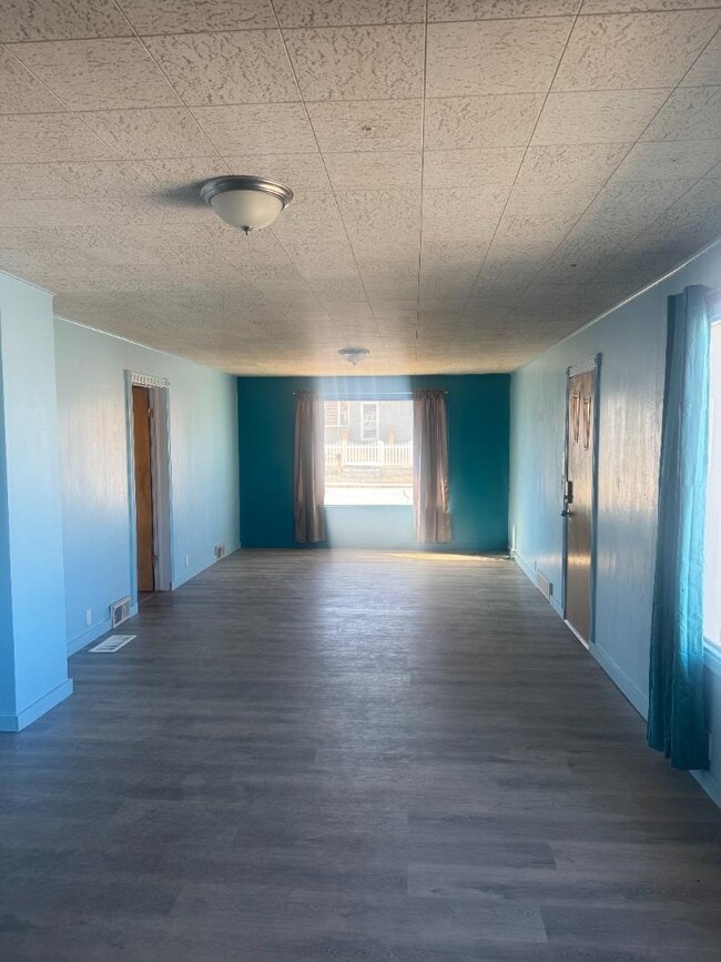 Foto del edificio - 1336 1st W Ave