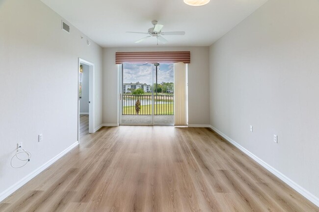 Building Photo - Available Now – Annual Rental with Golf Me...