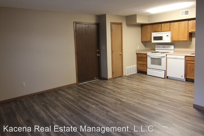 Building Photo - 1124 Oakcrest St