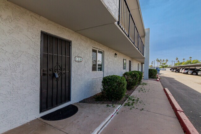 Building Photo - 3314 N 68th St