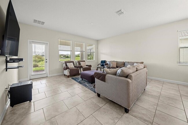 Building Photo - 8994 Croquet Ct
