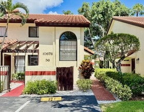 Building Photo - 10678 Ocean Palm Way