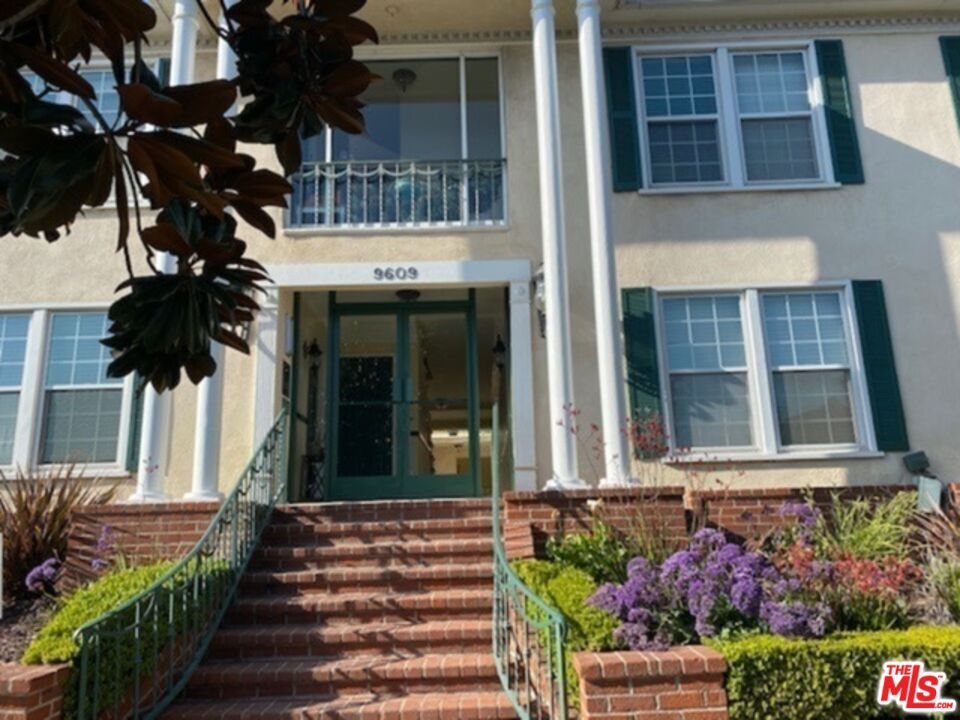 Foto principal - 9609 W Olympic Blvd