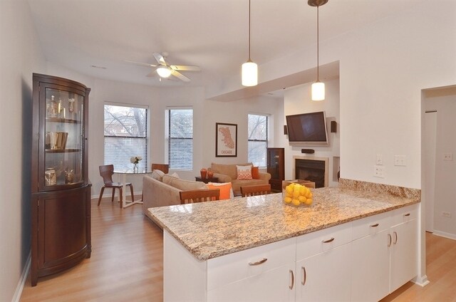Foto del edificio - 4354 N Kenmore Ave