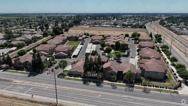  - Villas at Lovers Lane
