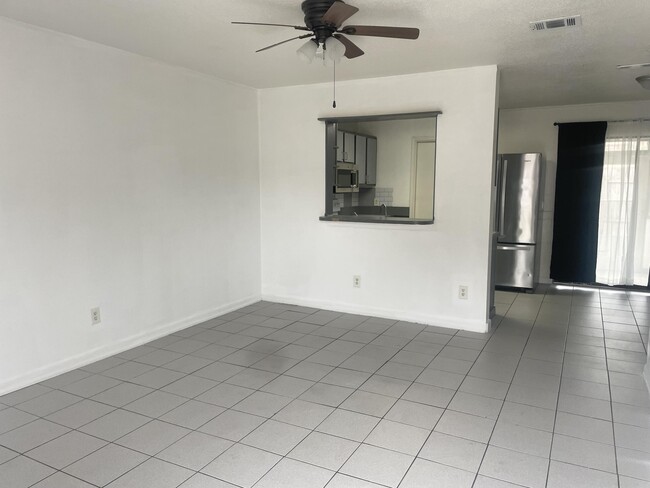 Building Photo - 710 Legion Dr