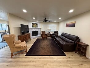 Building Photo - 368 Dogwood Ln