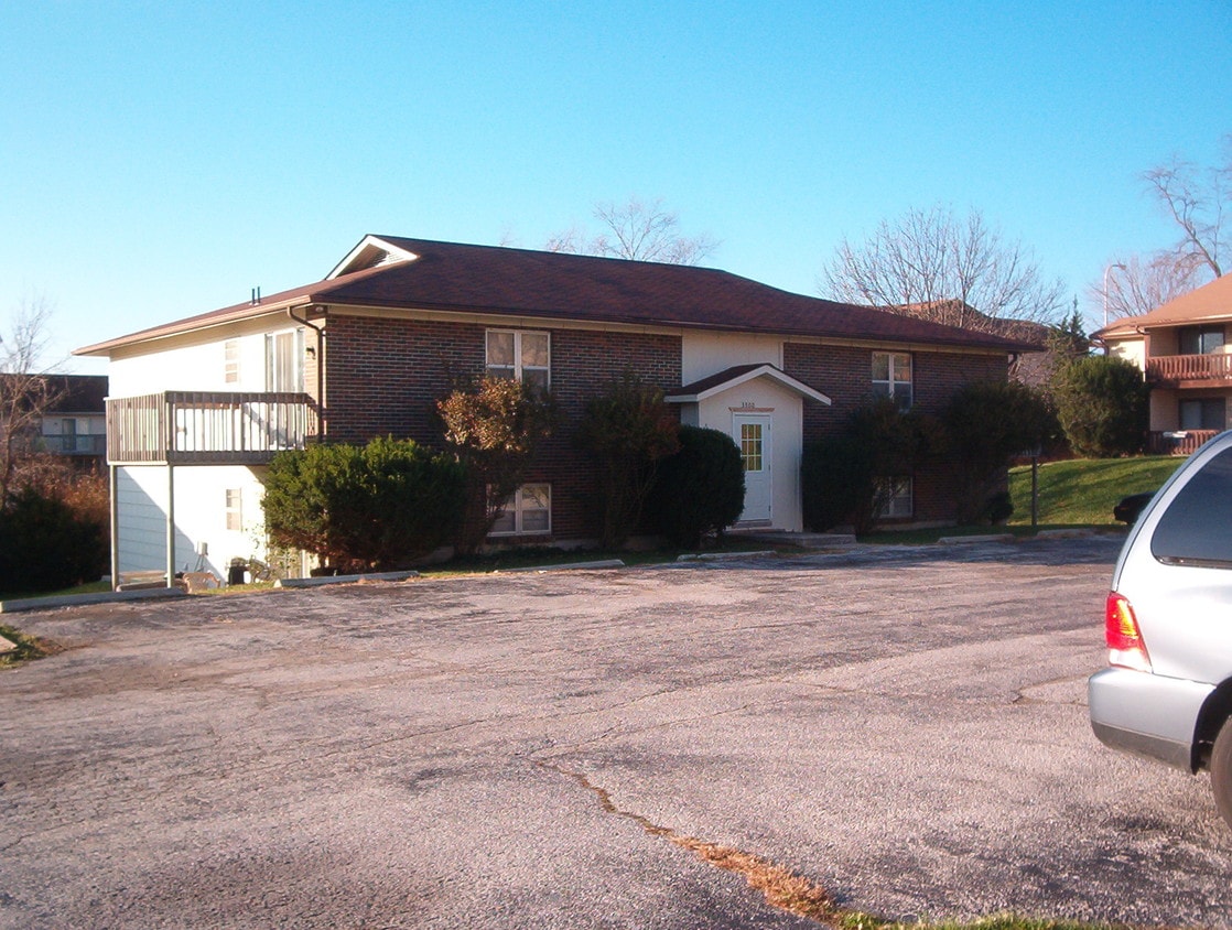 Primary Photo - 3300 Albany Ct