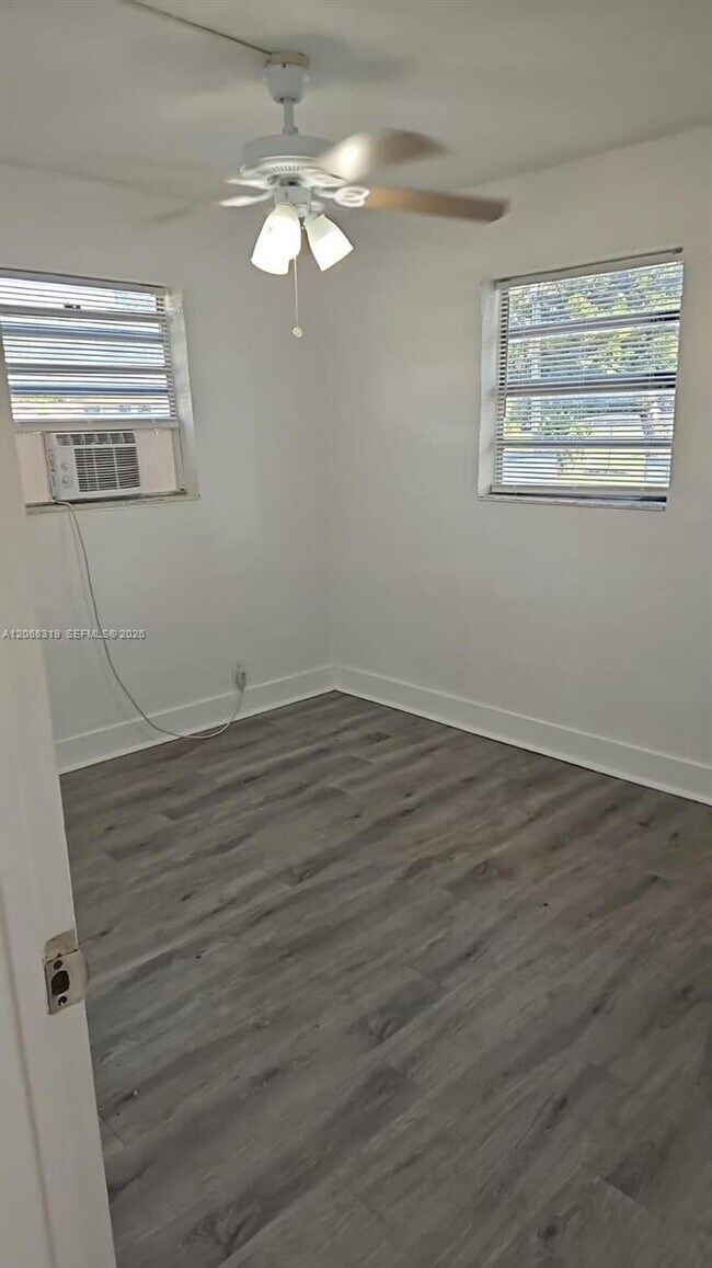 Foto del edificio - 1715 NW 8th Ct