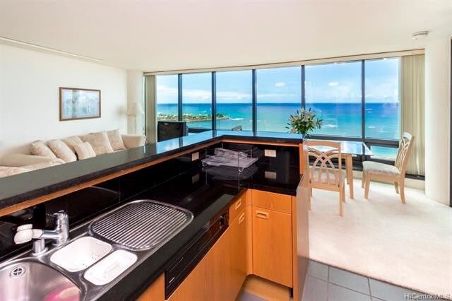 Foto del edificio - 1330 Ala Moana Blvd