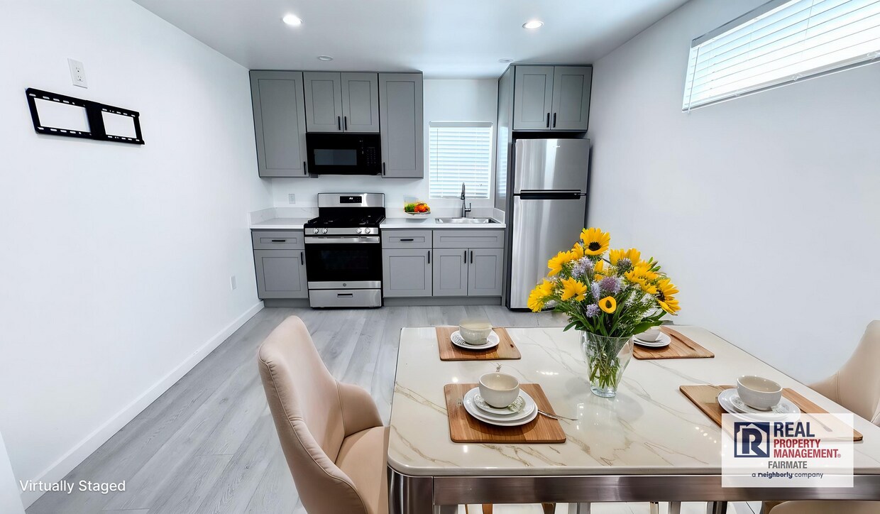 Foto principal - Charming Newly Renovated 1-Bedroom Home in...