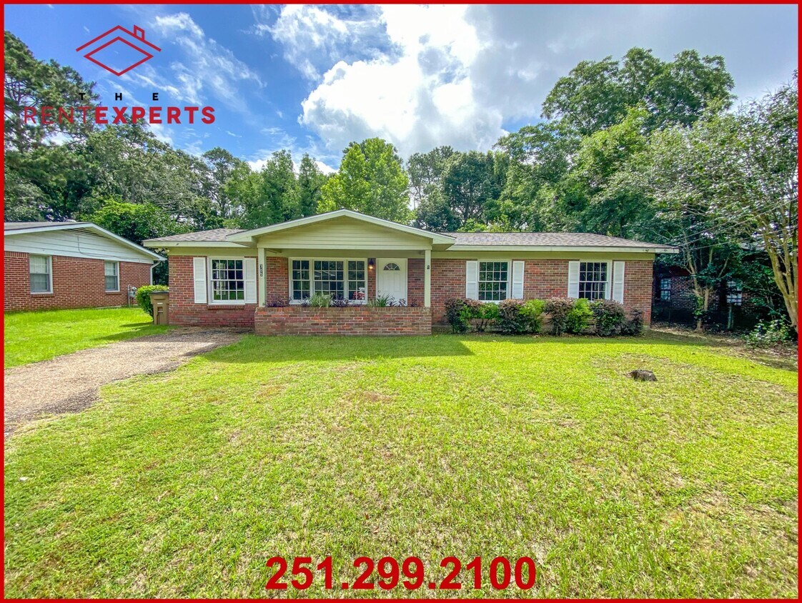 Primary Photo - 705 Merritt Dr