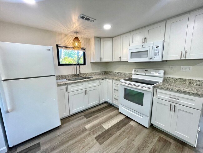 Foto del edificio - Adorable House for Rent!