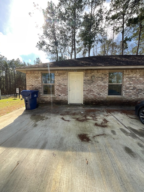 1208 Savage Forks Rd Unit 1, Leesville, LA 71446 Room for Rent in