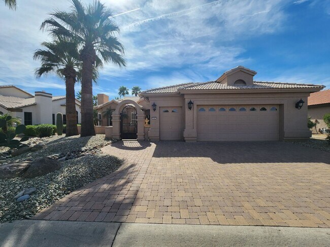 Foto del edificio - Custom Home in 55+ Cambria at Pebble Creek a luxury resort