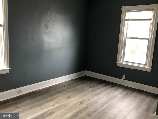Building Photo - 2415 Tatnall St