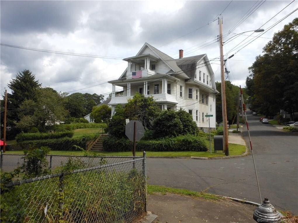 46 Crescent St, Shelton, CT 06484 Apartments in Shelton, CT