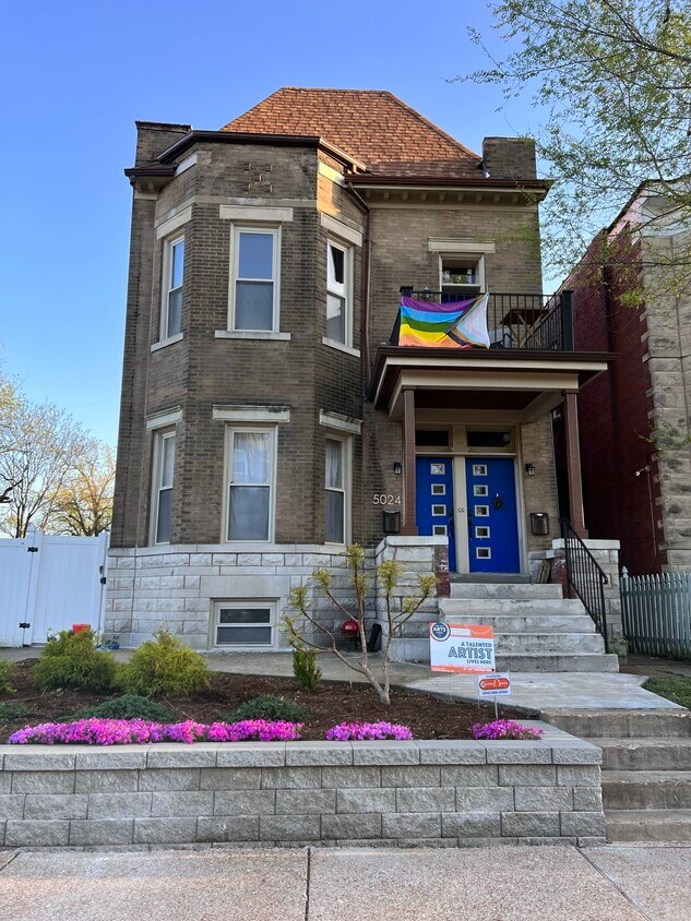 Primary Photo - 5024 Cates Ave