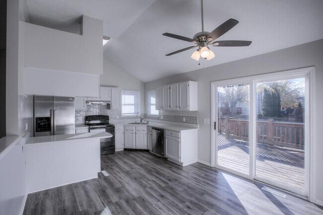 Foto del edificio - 3403 Henery Rd