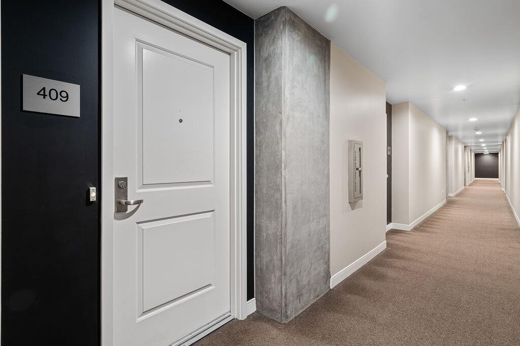 Foto principal - 1080 Park Blvd