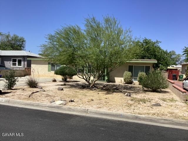 Foto principal - 44227 Date Ave