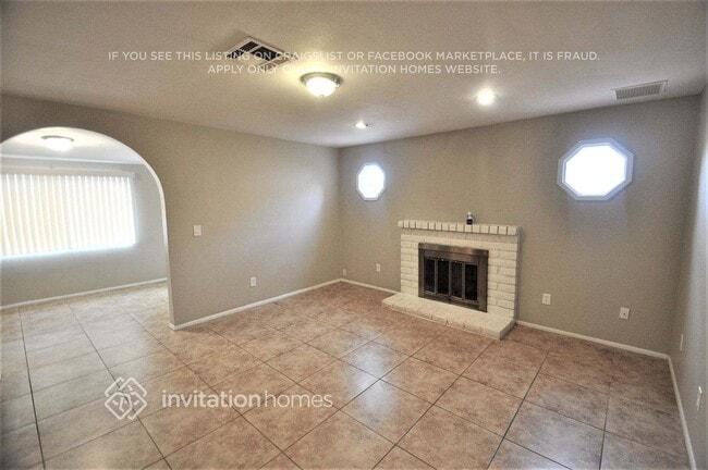 Building Photo - 2749 E John Cabot Rd