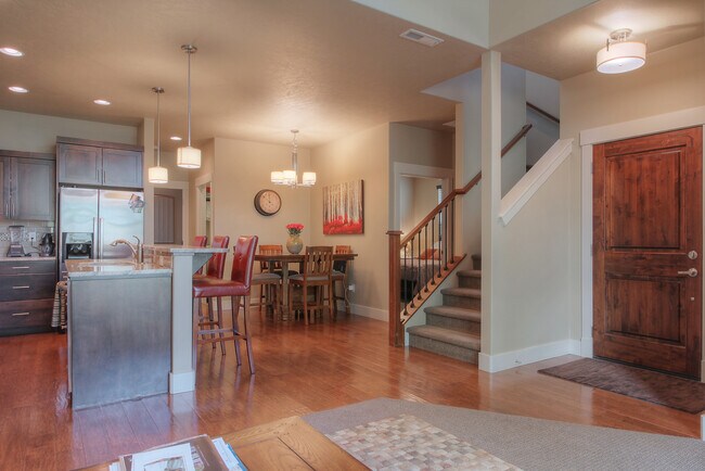 Foto del edificio - 931 S Lone Willow Ave
