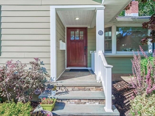 Building Photo - 23 Greenvale Ln